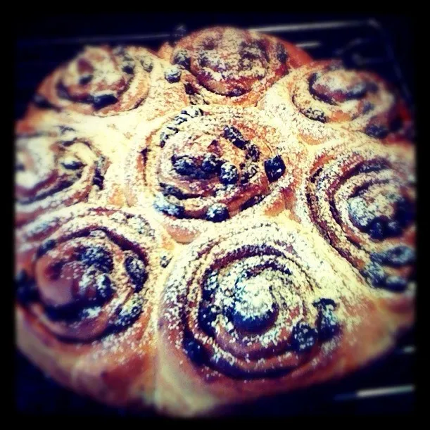 Home baked Chelsea buns|Carol Liさん