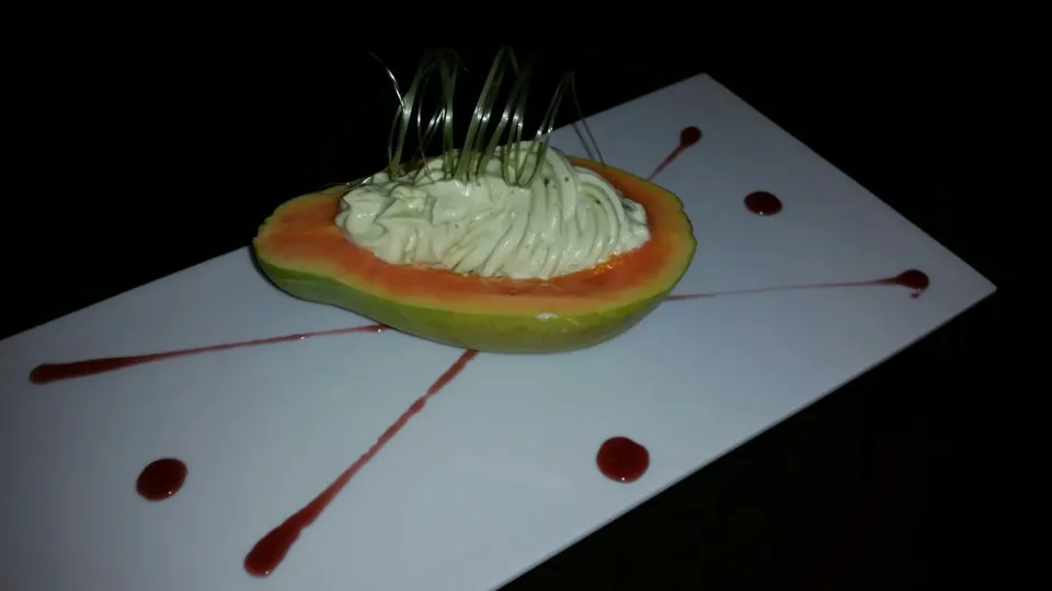 Snapdishの料理写真:papaya & pistachio cream|khalidさん