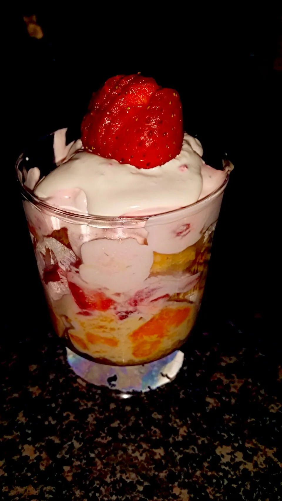 Lychees Strawberry Mango Shortcake|Tiviさん