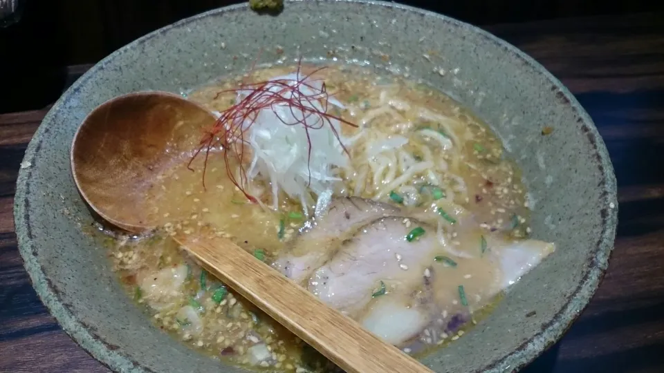 海老薫味噌拉麺＋雑炊用温玉ご飯|サイファさん