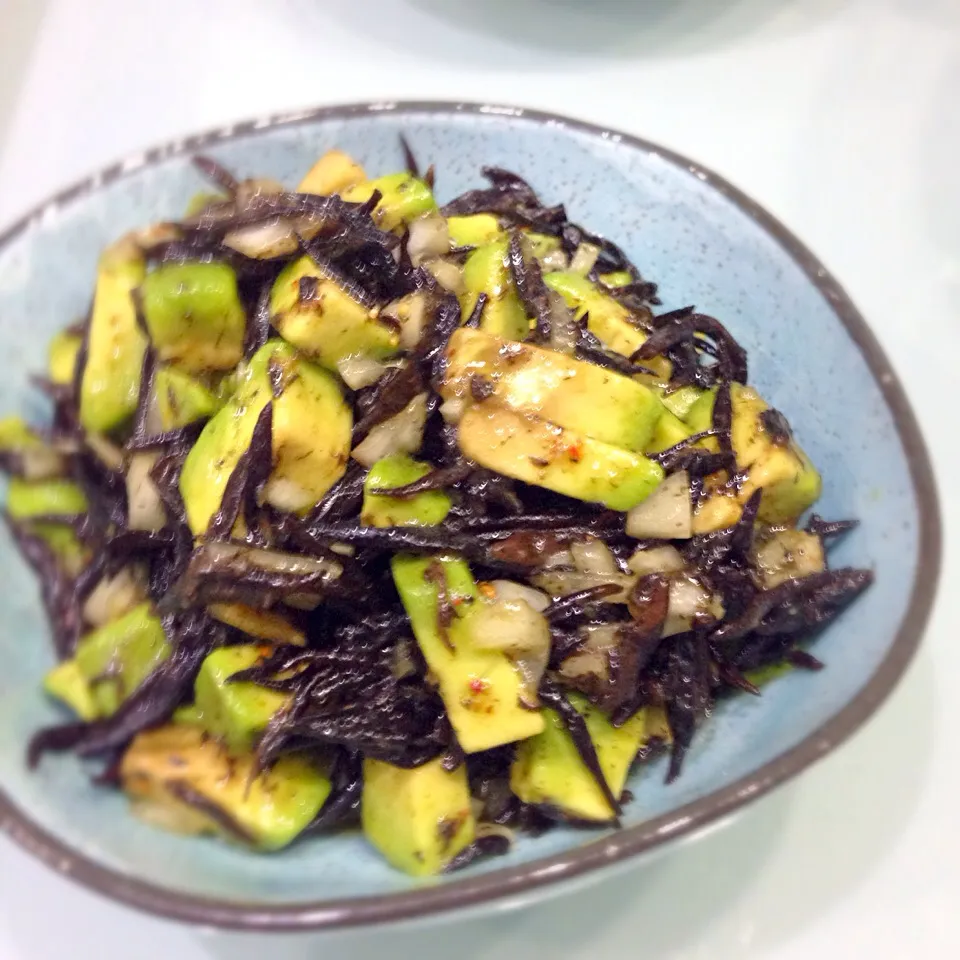 namastelotus michakoさんの料理 Seaweed“HIJIKI” and avocado salad with 黒七味唐辛子/芽ひじきとアボカドの黒七味唐辛子サラダ|こころさん