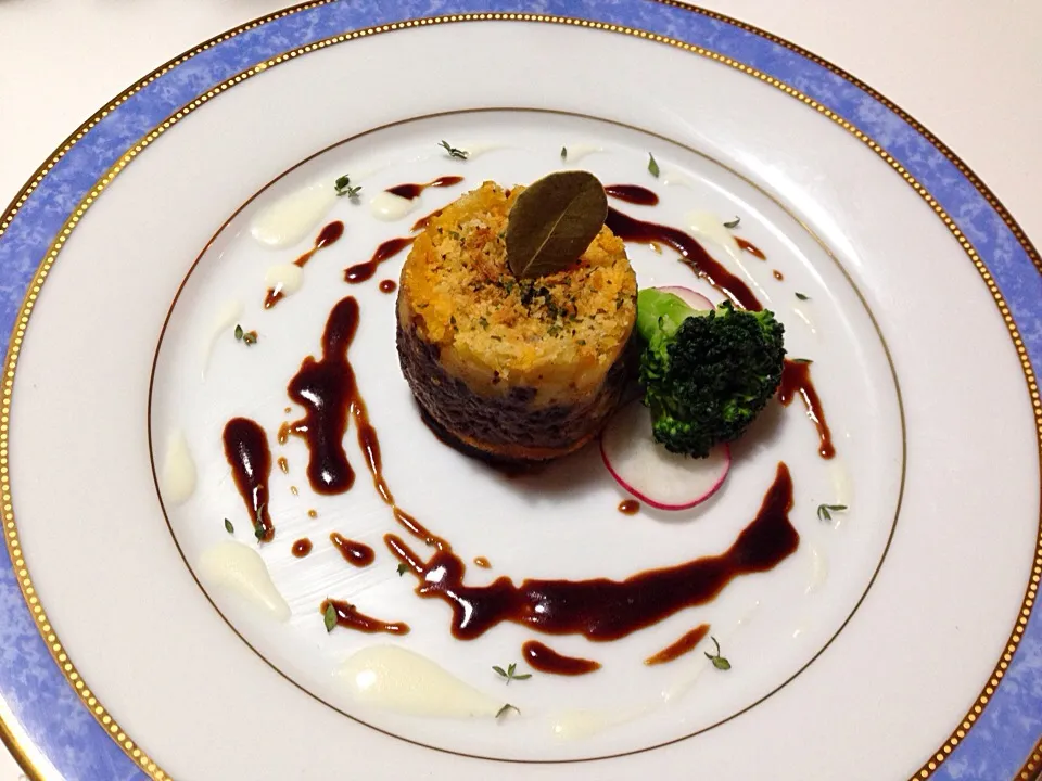 挽き肉とジャガイモの重ね焼き。|Shinyaさん