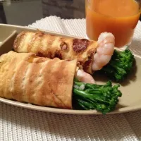 Prawn omelette with broccoli|fehbeeさん