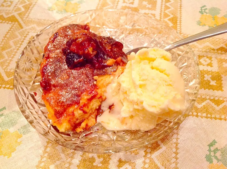 Guava and cheese souffle w/ vanilla ice cream|Marinaさん