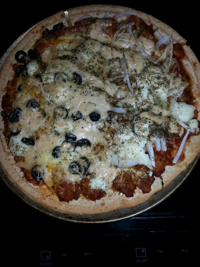 Snapdishの料理写真:pizza all baked off! !|Polly Gelfusoさん