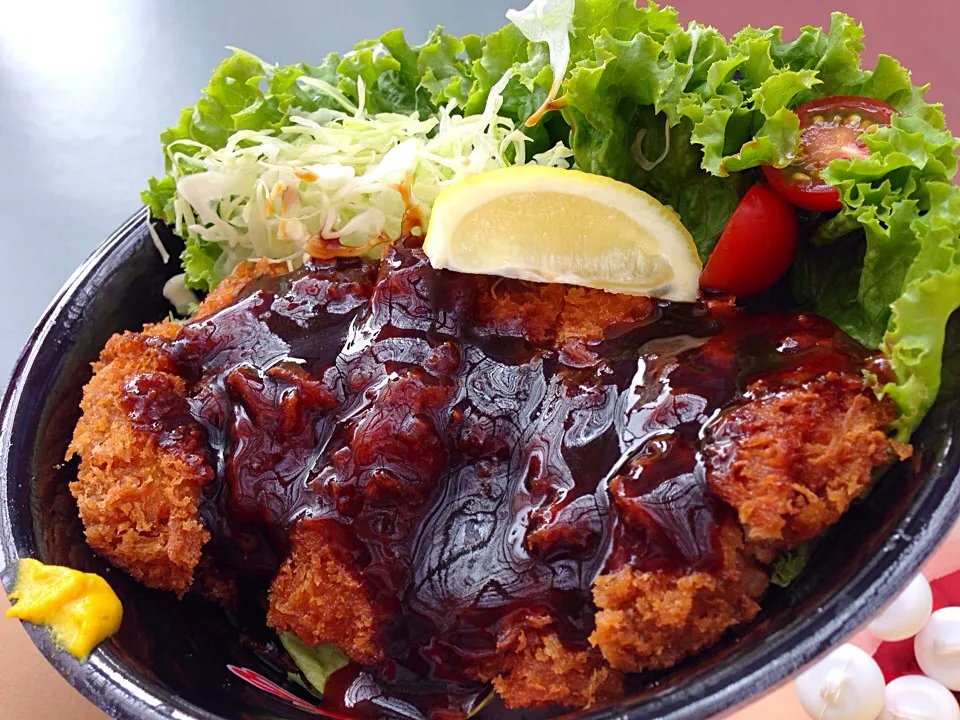 カープ球場飯 ソースカツ丼|なちこさん