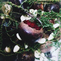 Roasting beets|Aleisha Tilsonさん