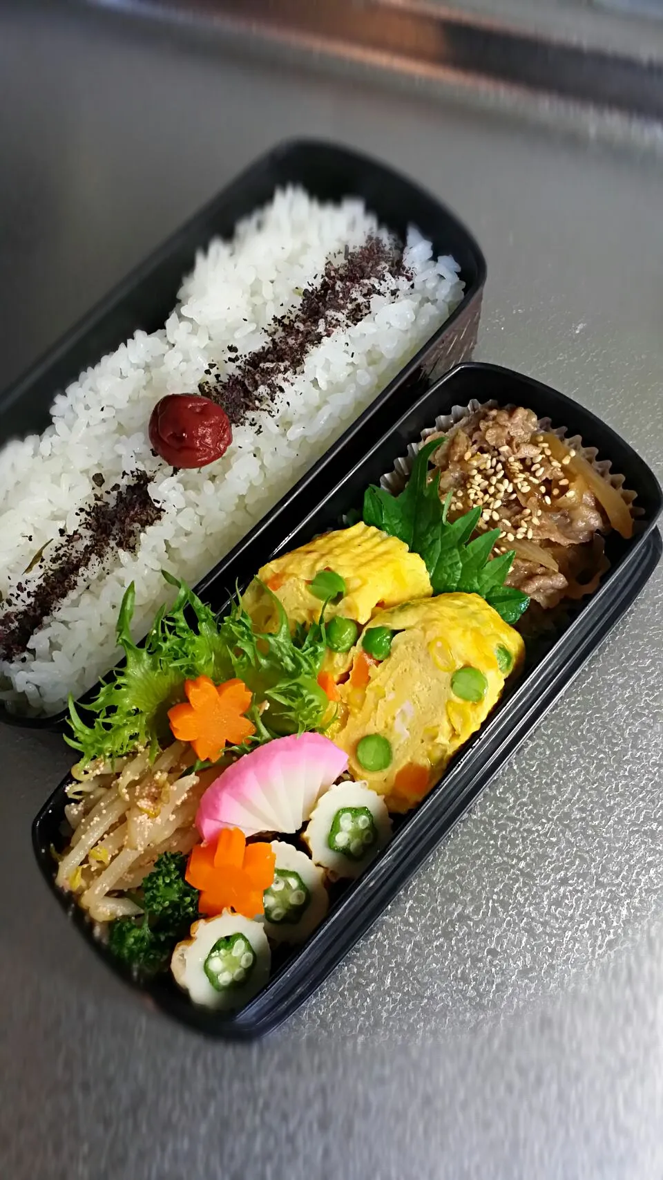 《月曜日のお弁当》

・牛肉玉ねぎの時雨煮
・ミックスベジタブル入だし巻き玉子
・もやし、明太子炒め
・オクラ＆竹輪

ｲﾃﾗ━━━ヾ(*･ω･*)━━━ｯｼｬｲ!♥|藤田 まり子さん