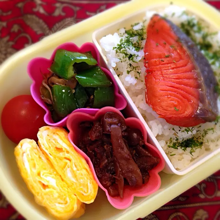 焼き鮭と牛肉のしぐれ煮弁当|もえさん