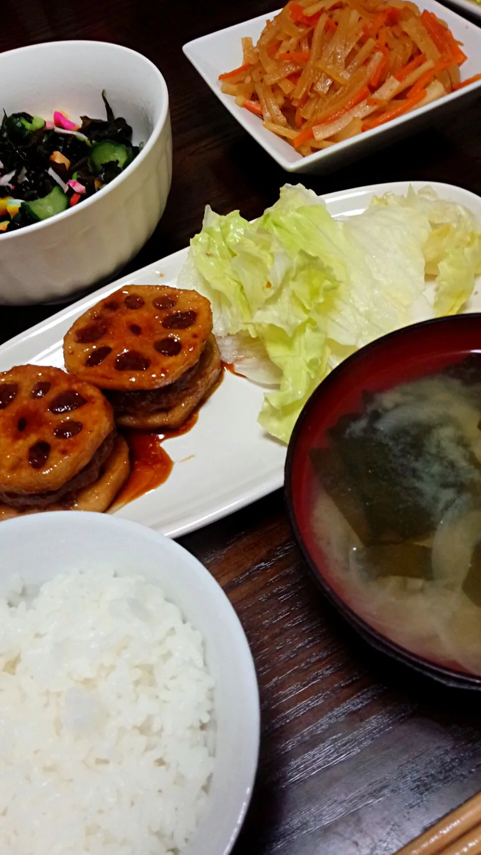 蓮根のはさみ焼き、ｷﾝﾋﾟﾗ、ﾜｶﾒの酢の物|nonmamaさん