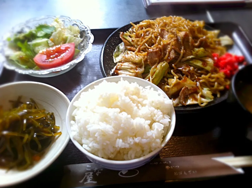 流石にプロの作る焼きそばは美味い！|naokiさん