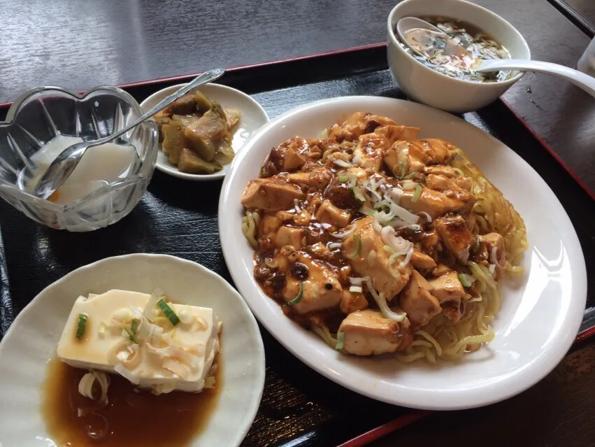 【日替定食】麻婆あんかけ焼きそばを頂きました。|momongatomoさん