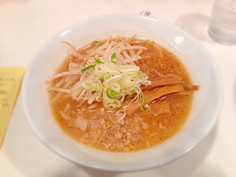 Snapdishの料理写真:すみれ味噌ラーメン|べるこさん