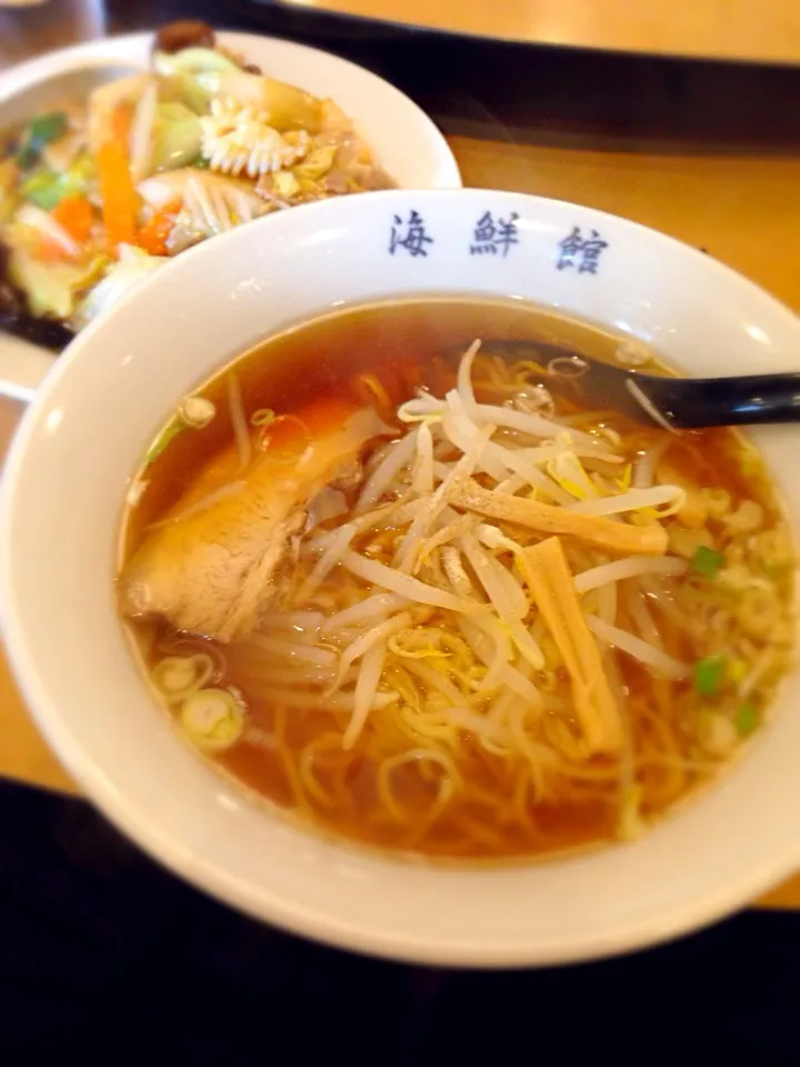 ラーメンセット（醤油ラーメンと中華丼）|石田尚之さん