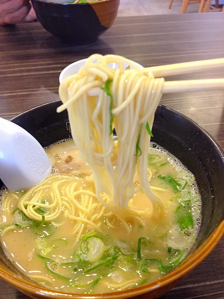 糸島のゆうゆうで、ラーメン〜|カフェアジアンさん