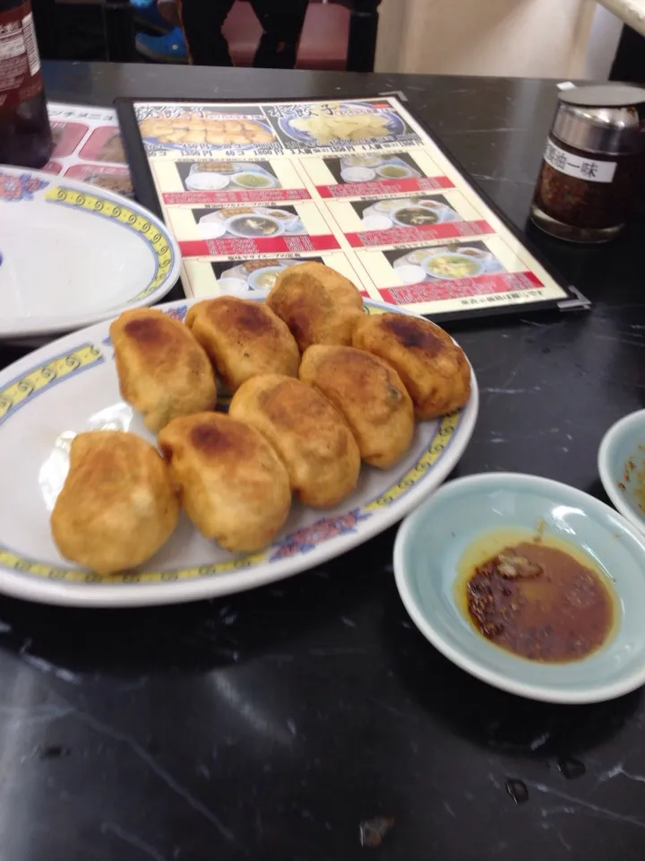 ホワイト餃子の焼き餃子|MORiさん