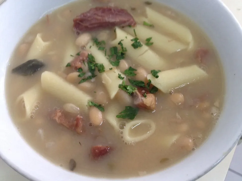 Sopa de frejoles panamitos|Justo Romeroさん