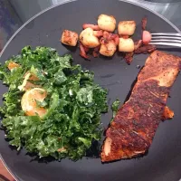 Salmon, scallops with tangerine kale salad|marisolさん