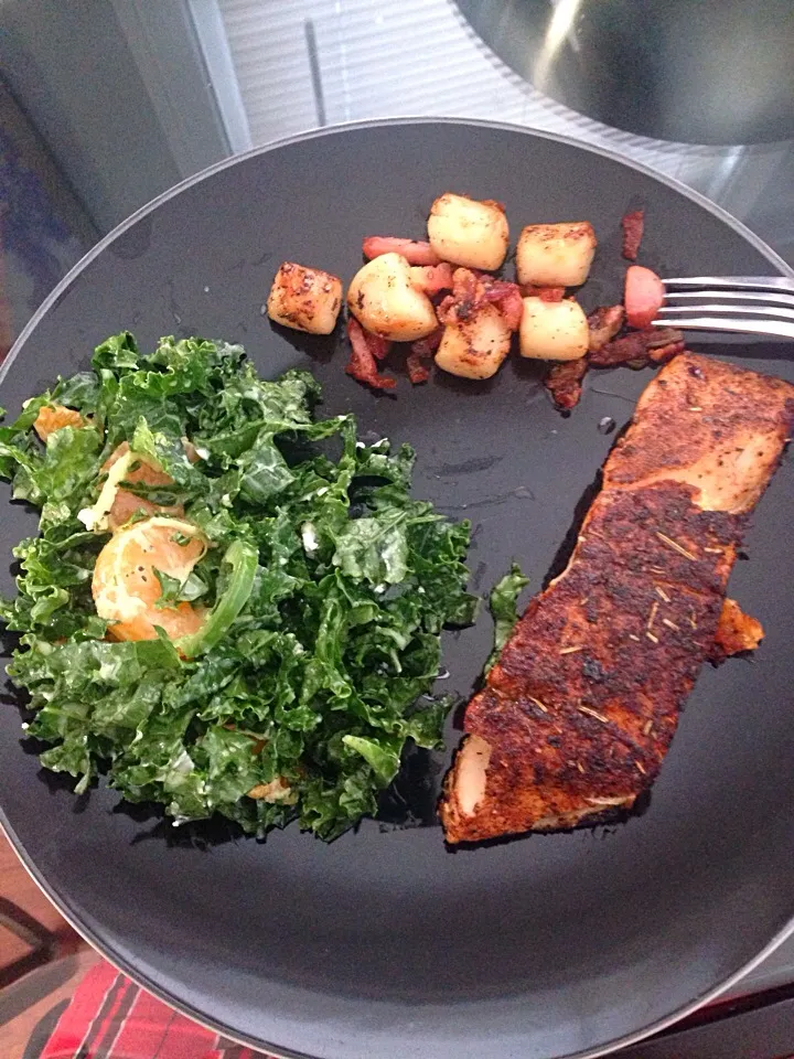 Salmon, scallops with tangerine kale salad|marisolさん