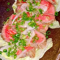 Snapdishの料理写真:牛肉たたき～★|Tomi Tanakaさん