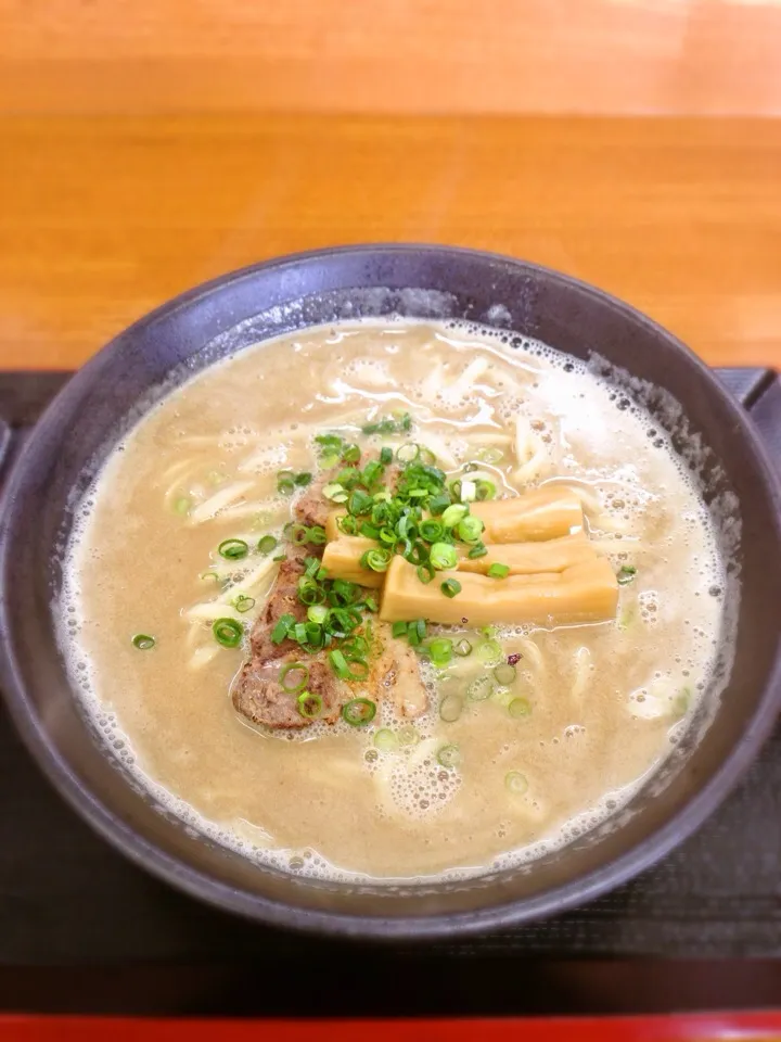 ブタカツオラーメン大盛|たかやまさん