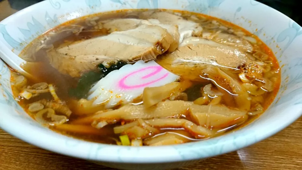 Snapdishの料理写真:ピリ辛醤油チャーシュー麺|Agaricusさん