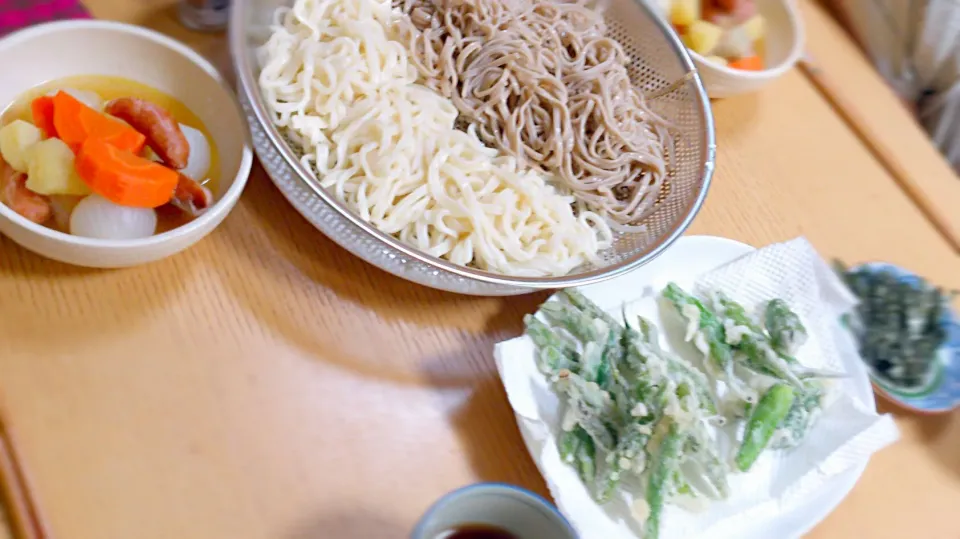 Snapdishの料理写真:うどん&お蕎麦とポトフ風煮物といんげんししとう天ぷら|tokkoさん