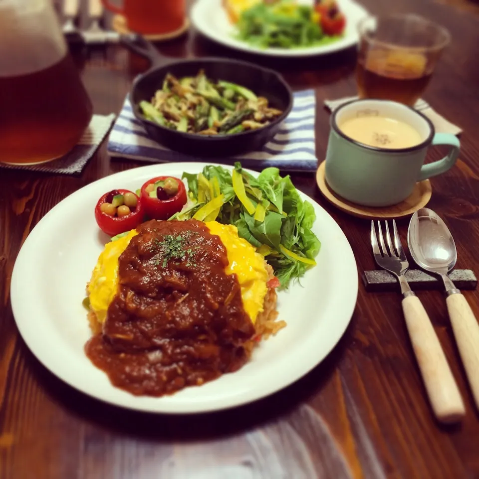 今日の夕食❁オムライス〜デミグラスソースがけ|EMIRIさん