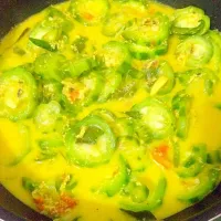 KABATiiTii  in ilokano , gourd in English . With yellow curry|salinaさん