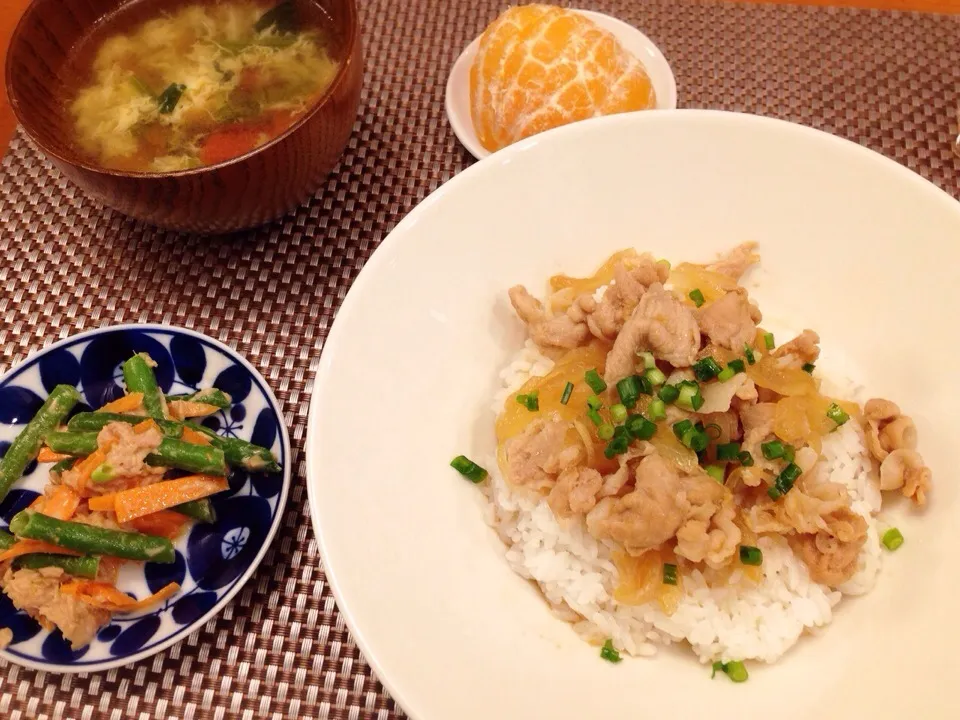 豚丼  インゲンとツナのゴマサラダ  玉子とトマトのスープ  デコポン|ikukoさん