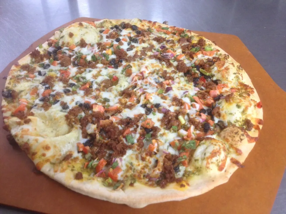 Chorizo and black bean pizza|peggy waldonさん