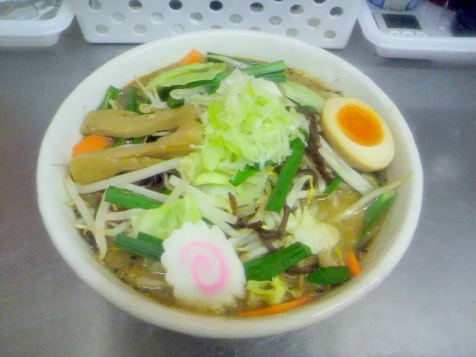 Snapdishの料理写真:冷やし味噌ラーメン|草津の屋台　トタン家さん