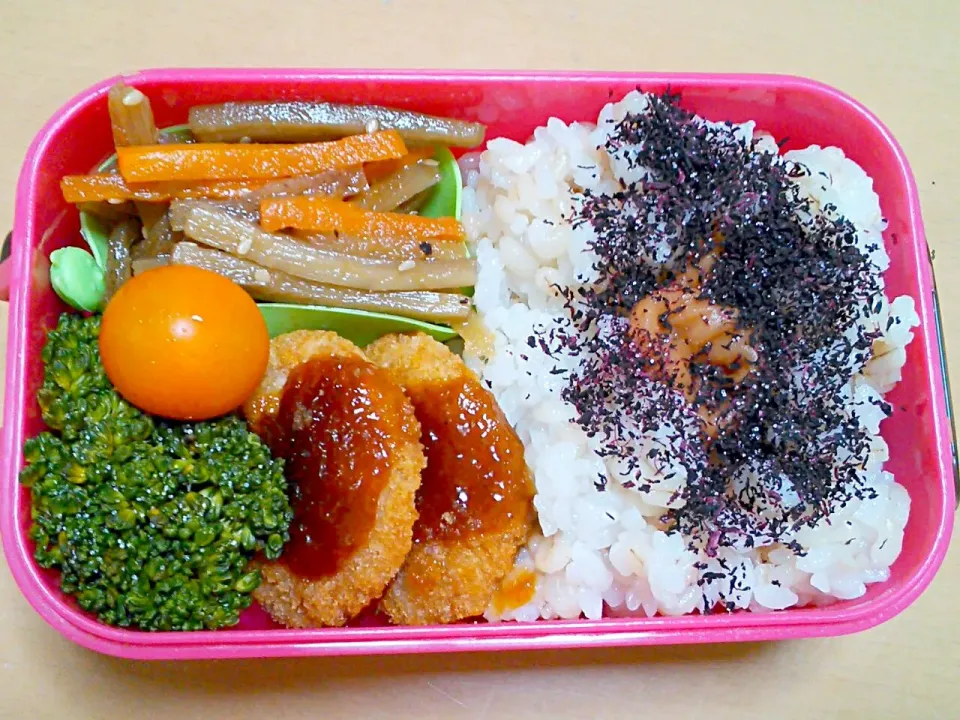 二度寝した日のズボラ弁当(￣｡￣;)|エツ次郎さん