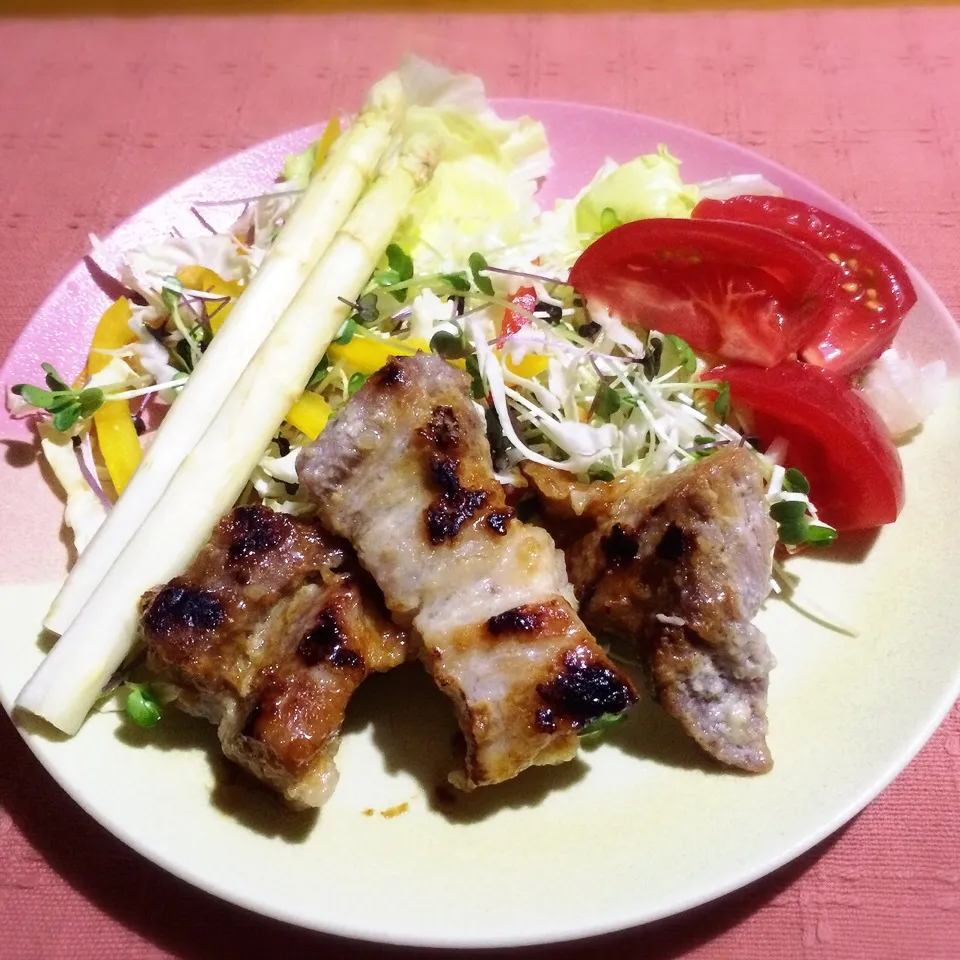 Snapdishの料理写真:☆豚肉の塩麹漬け|yukomama♪さん