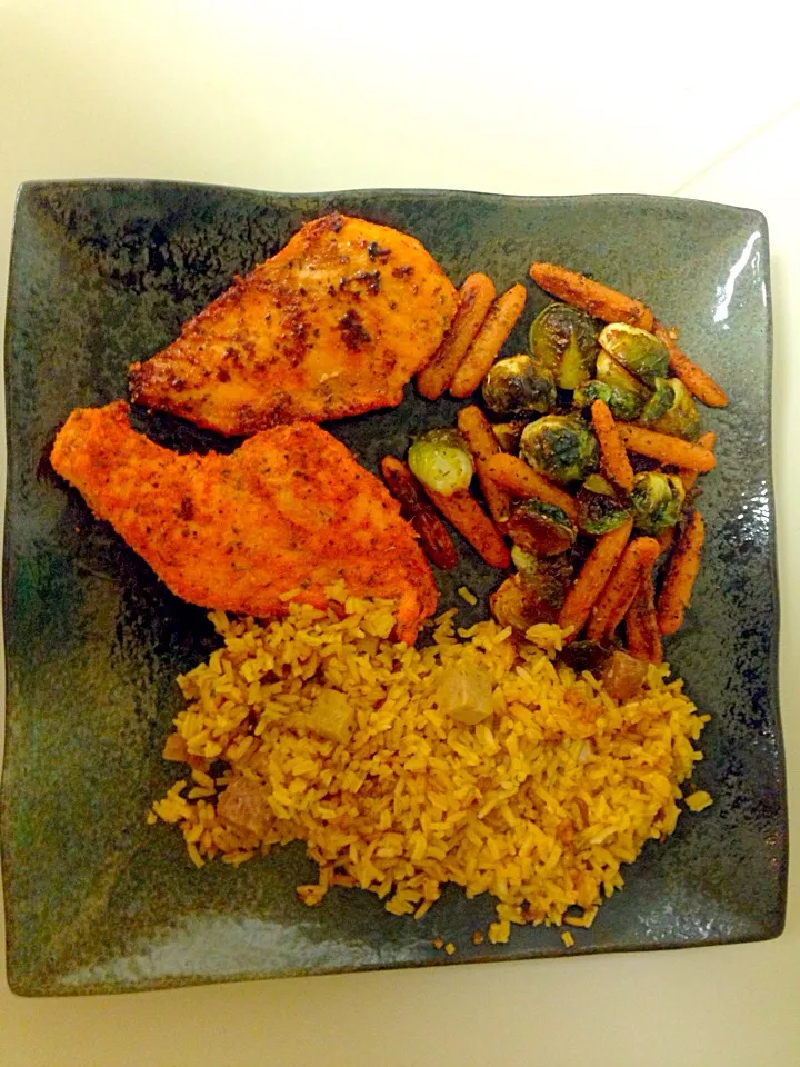 Snapdishの料理写真:Pan Seared Chicken, Yellow Rice, Oven Roasted Brussels Sprouts and Carrots|Rafael Pachecoさん