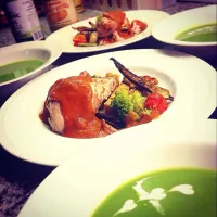 Snapdishの料理写真:Sautéed Chicken with Peanuts butter n Sweet chili sauce, Green peas Potage soup.  チキンソテー ピーナッツバターチリソースとグリンピースのポタージュ