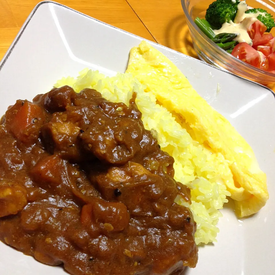 チキンカレー チーズオムレツトッピング|カウンター嬢さん