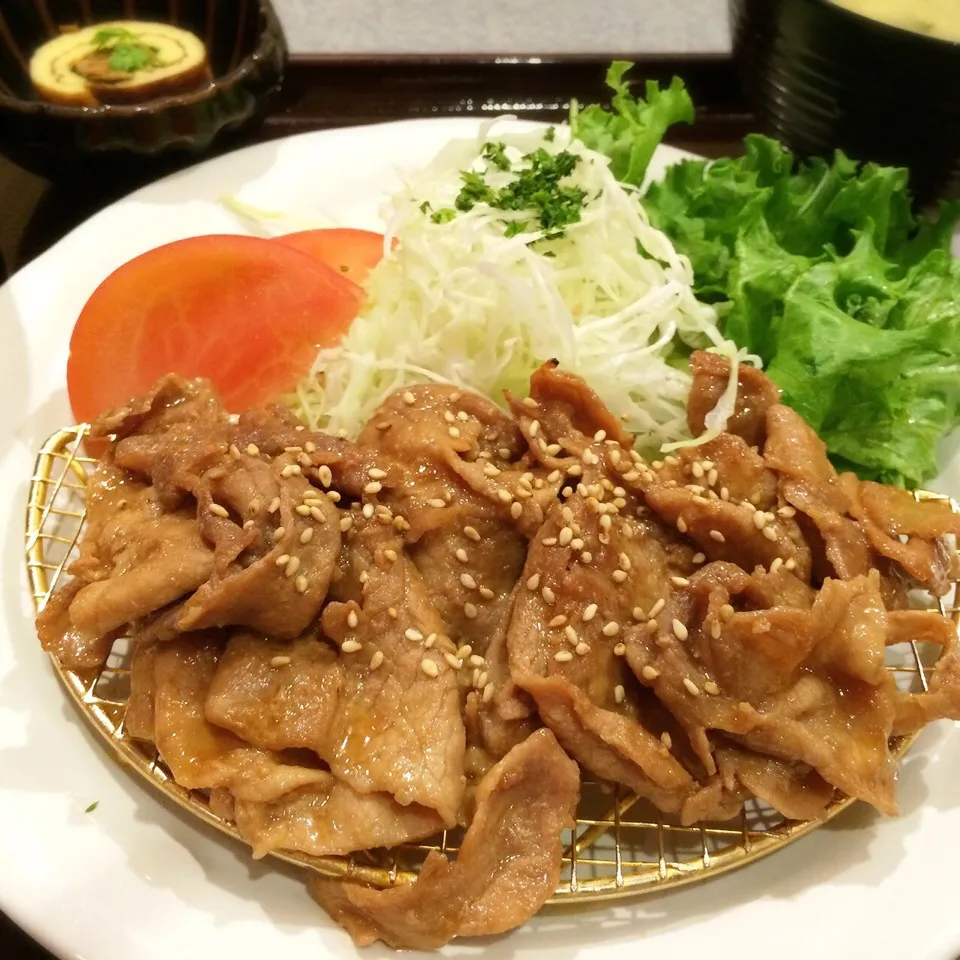 Snapdishの料理写真:あぢもり 生姜焼き定食|kkkyokoさん