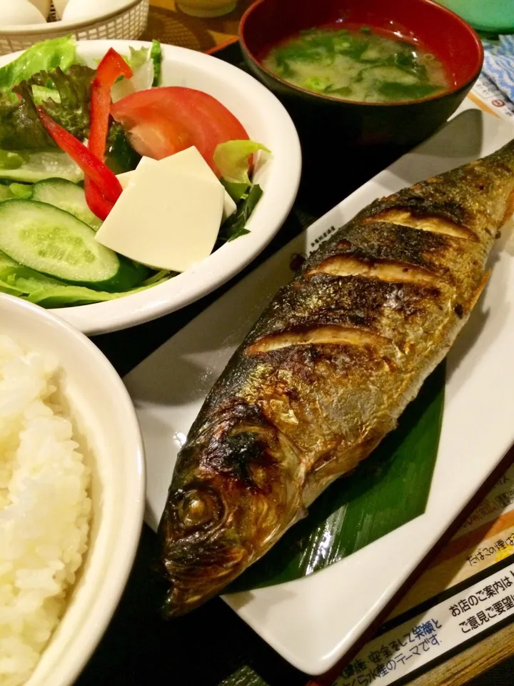 ランチは、鰊の塩焼きと野菜サラダ。|Takashi H.さん