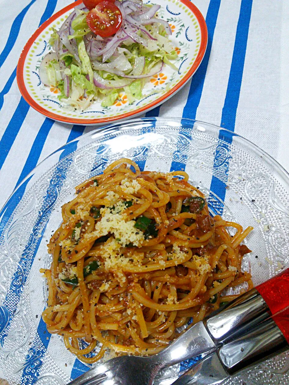 Snapdishの料理写真:６月12日  Meat  sauce  pasta  &  Vegetable  salad|☆Yumi☆さん