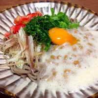 Snapdishの料理写真:Yoshinobu Nakagawaさんの久々の納豆卵かけご飯じゃなく蕎麦‼︎|まるさん