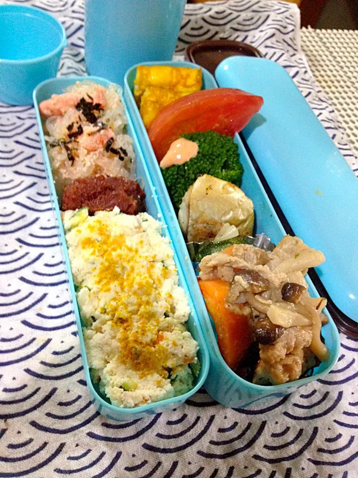 昼弁当。明日もホテルで作ろう、、、できるかな(^^;;|ハルさん