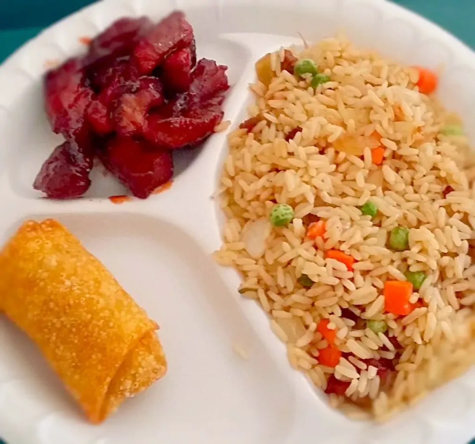 Snapdishの料理写真:pork fried rice and boneless ribs and a egg roll|christl babcockさん