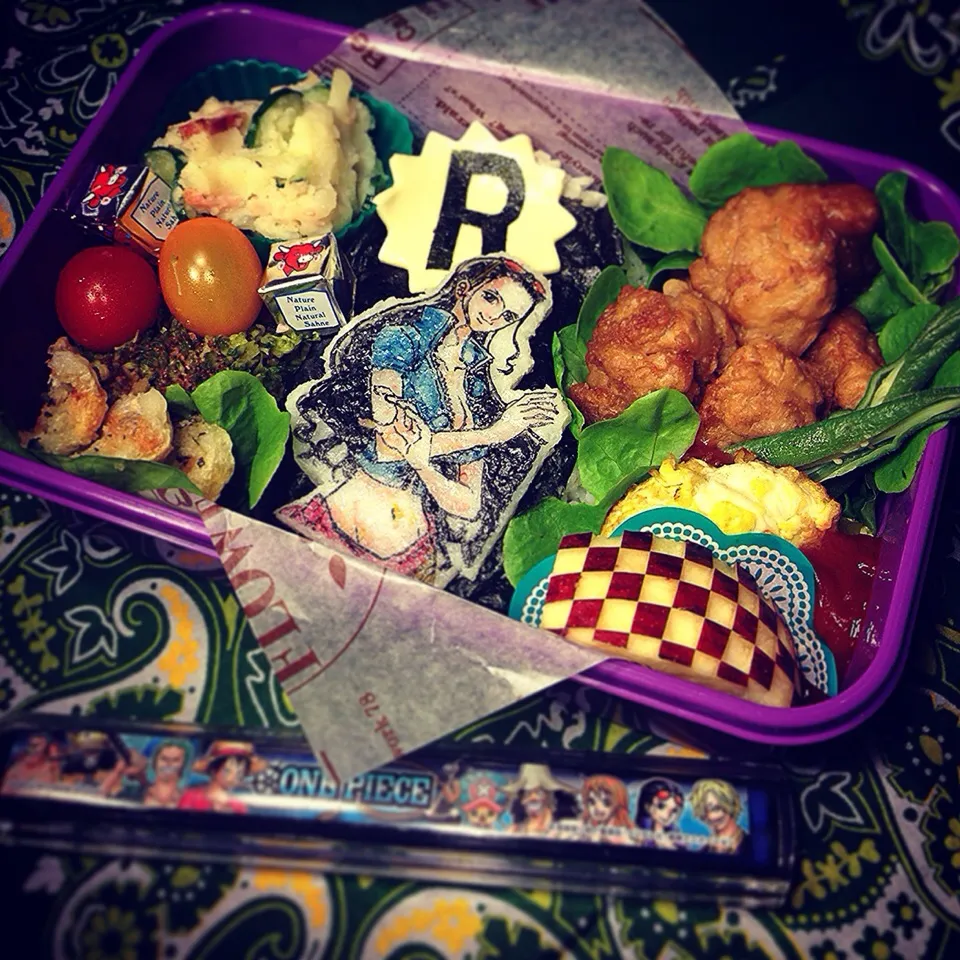 ONE PIECE ⭐︎ ROBIN Chicken nuggets n Potato salads Lunch box. ロビンの唐揚げ&ポテトサラダキャラ弁当|Yuka Nakataさん