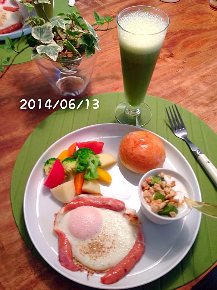 Snapdishの料理写真:朝ごはん 3015・6・13|ローゼルさん