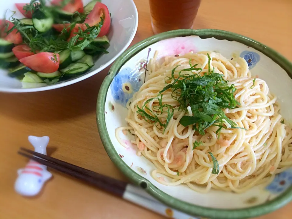 Snapdishの料理写真:シンプル明太子スパゲティ|ふーふばーだーさん