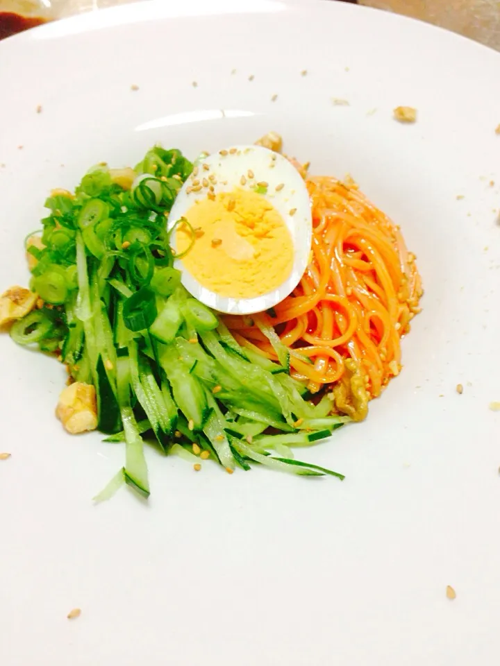 Snapdishの料理写真:絶食した後は絶対食べたらアカン激辛ピビン麺(*≧д≦)|ぷぅぴぃさん