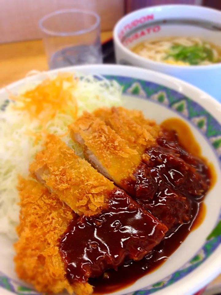 Snapdishの料理写真:ふんわり柔らか味噌カツ丼|ケンイチさん