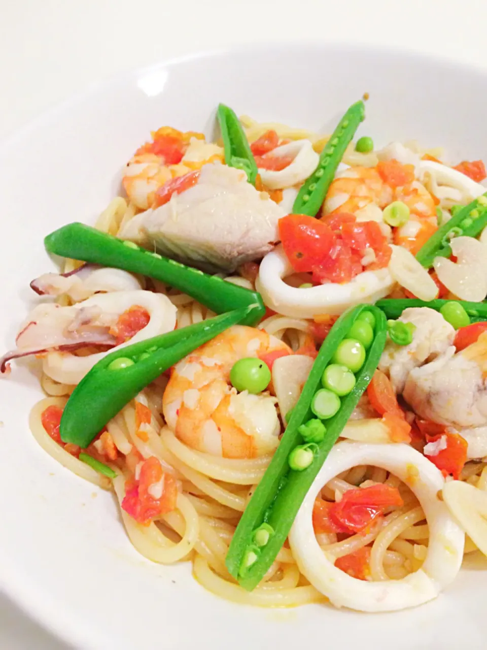 Snapdishの料理写真:Seafood pasta with green pea|12Dragonさん