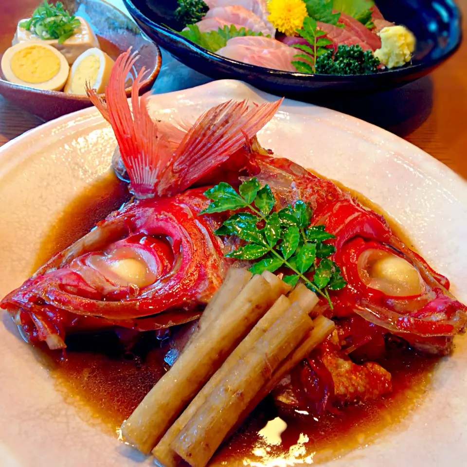 金目鯛の煮付け＆刺身🐟煮豆腐         パパ人間ドック前夜食👨|もとぱんさん